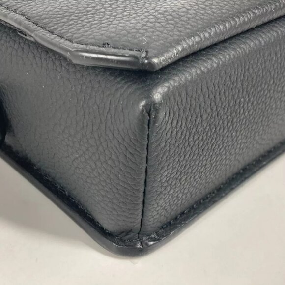 LOUIS VUITTON LV Aerogram Fastline - Wearable Pochette Body Bag - Picture 9 of 16